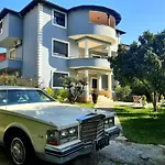 Arbri Hotel 3*