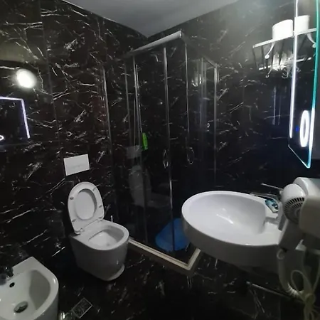 Arbri Hotel