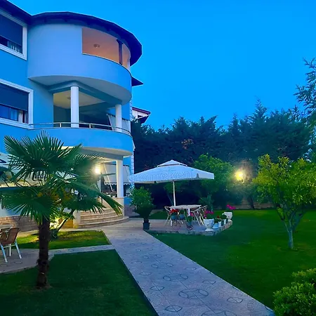 Hotel Arbri 3*