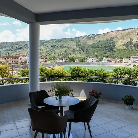 Hotel Arbri 3*