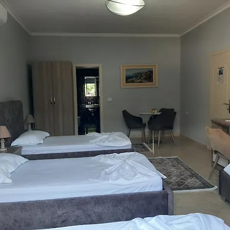 Arbri Hotel