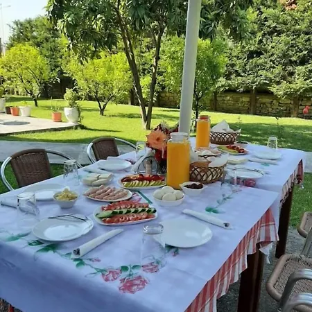 Arbri Ξενοδοχείο 3*